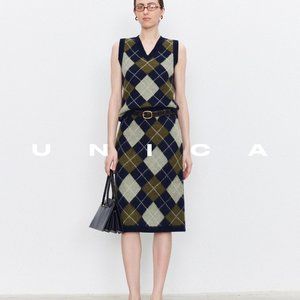 UNICA Renaissance Classic Argyle Pattern Wool Blend College Style Knit skirt L